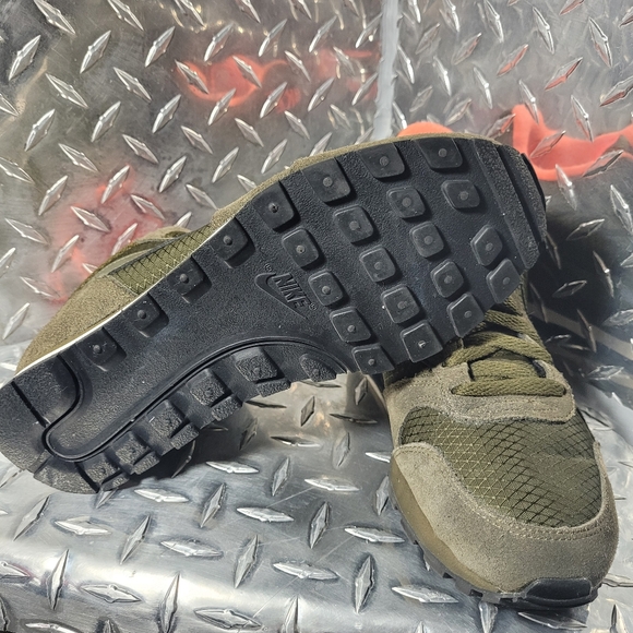 Nike MD runner 2 mids - Picture 2 of 7